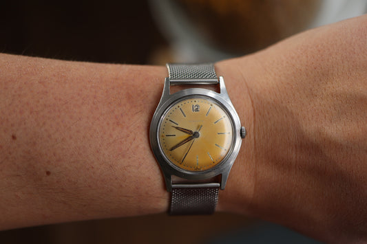 Beautiful tropical Huguenin 17j Manual watch Working well