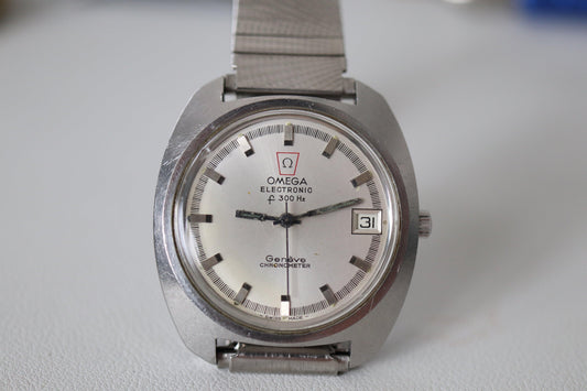 Vintage Omega Electronic F300Hz Genève Chronometer Cal.1250 12j. Working Well - www.watchvault.ca